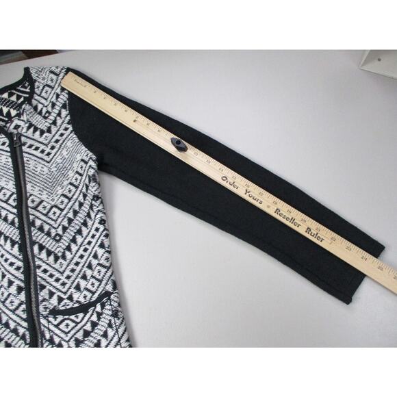 Lucky Brand Cardigan Sweater Womens Medium Aztec Southwestern Black White Zip Up - Picture 10 of 15